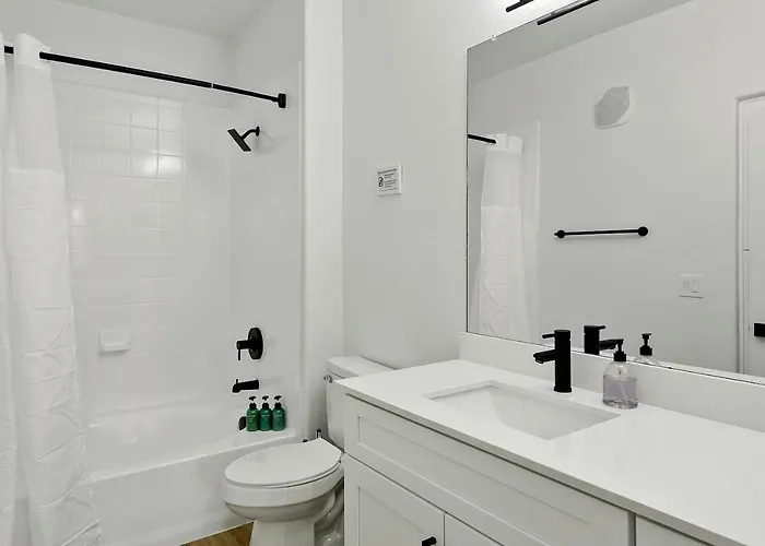 Cozysuites At *