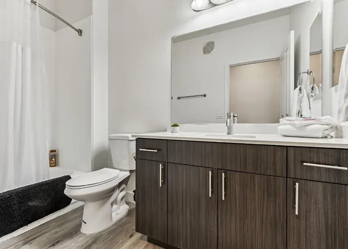 Cozysuites At Glendale