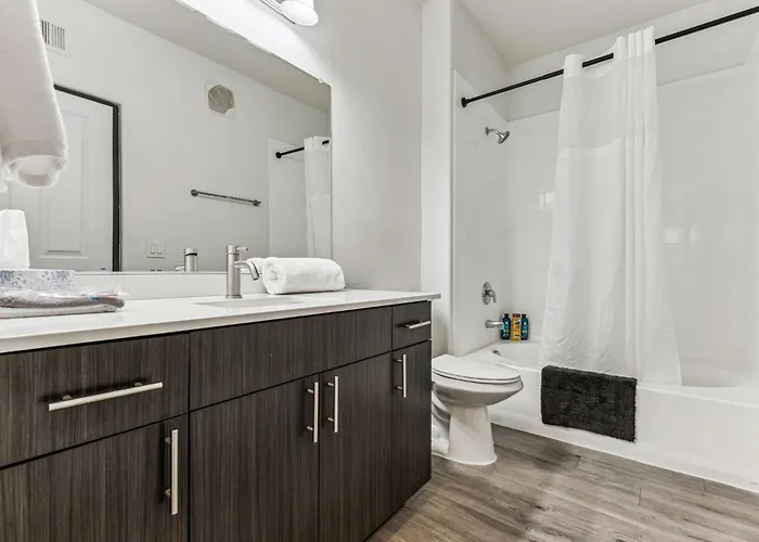 Cozysuites At * Glendale