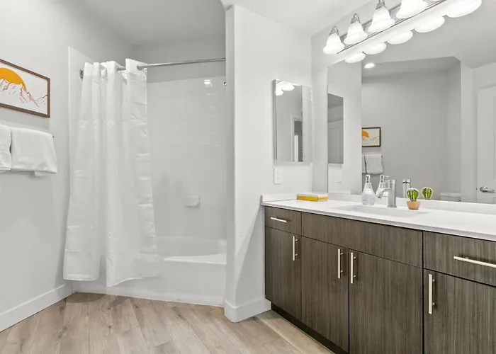 Apartment Cozysuites At *