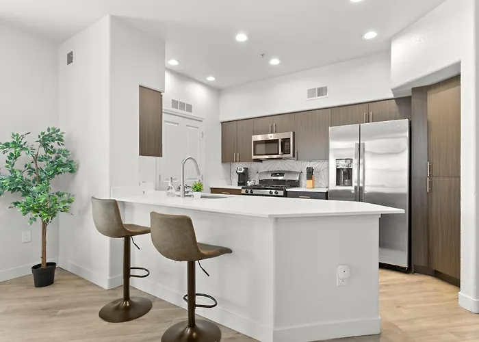 Cozysuites At Glendale