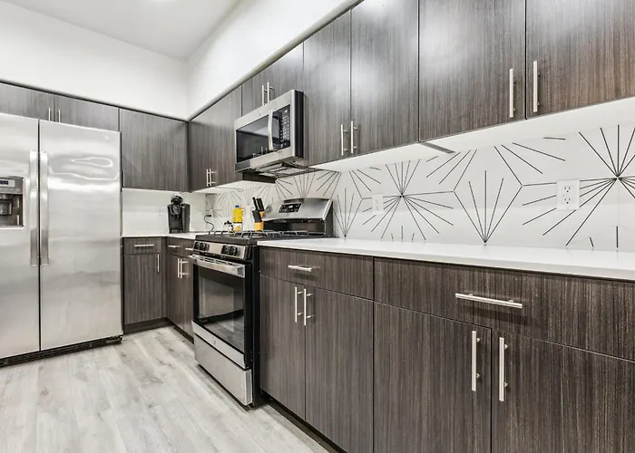 Apartment Cozysuites At *