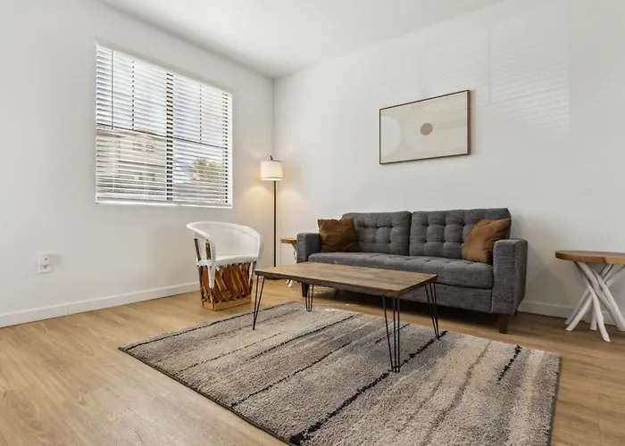 Apartment Cozysuites At Glendale