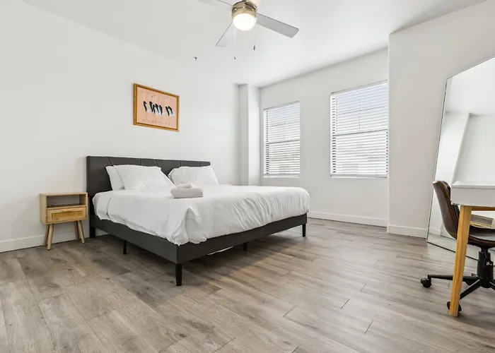 Cozysuites At Apartment Glendale